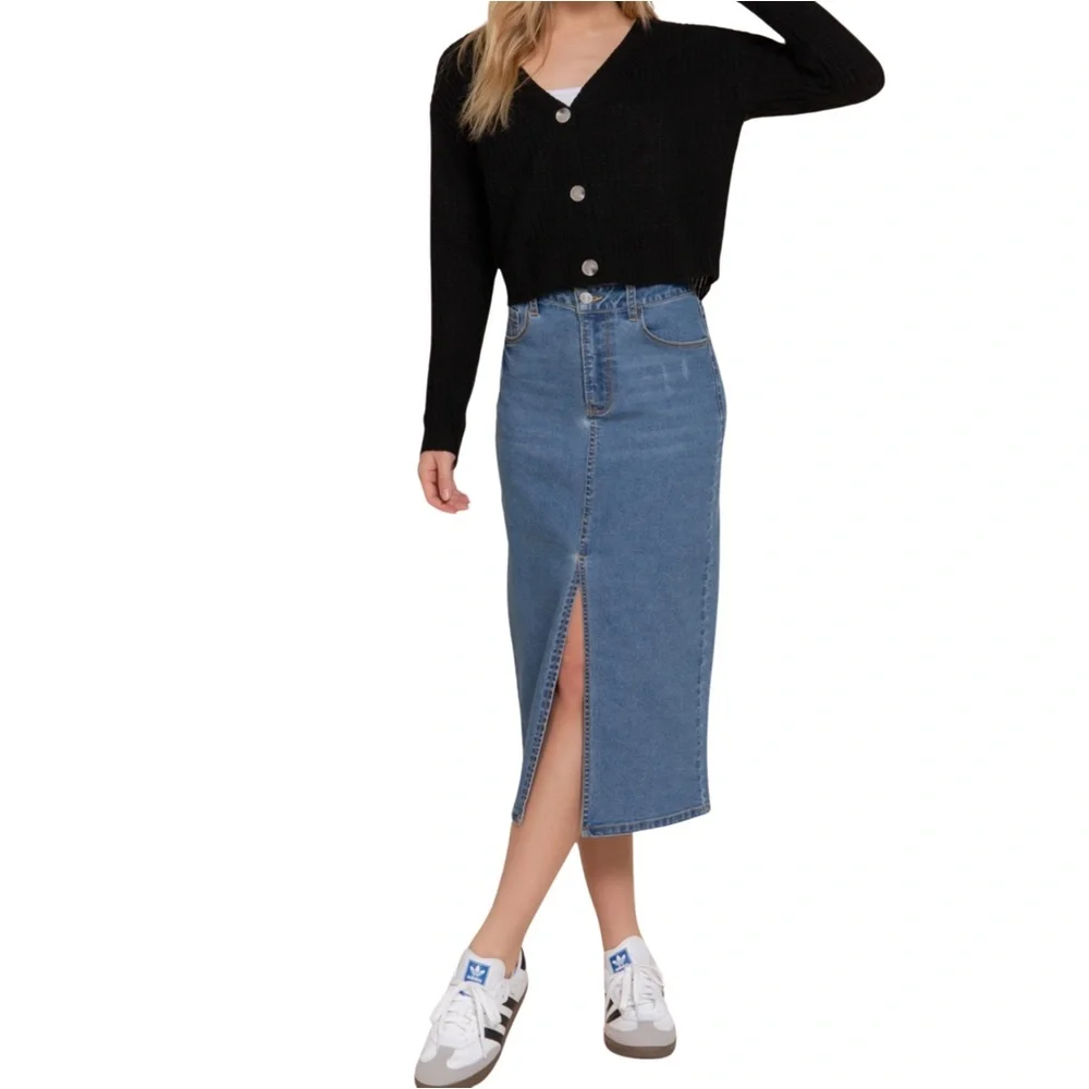 NWT Black Long Sleeve Sweater Cardigan - Picture 4 of 5